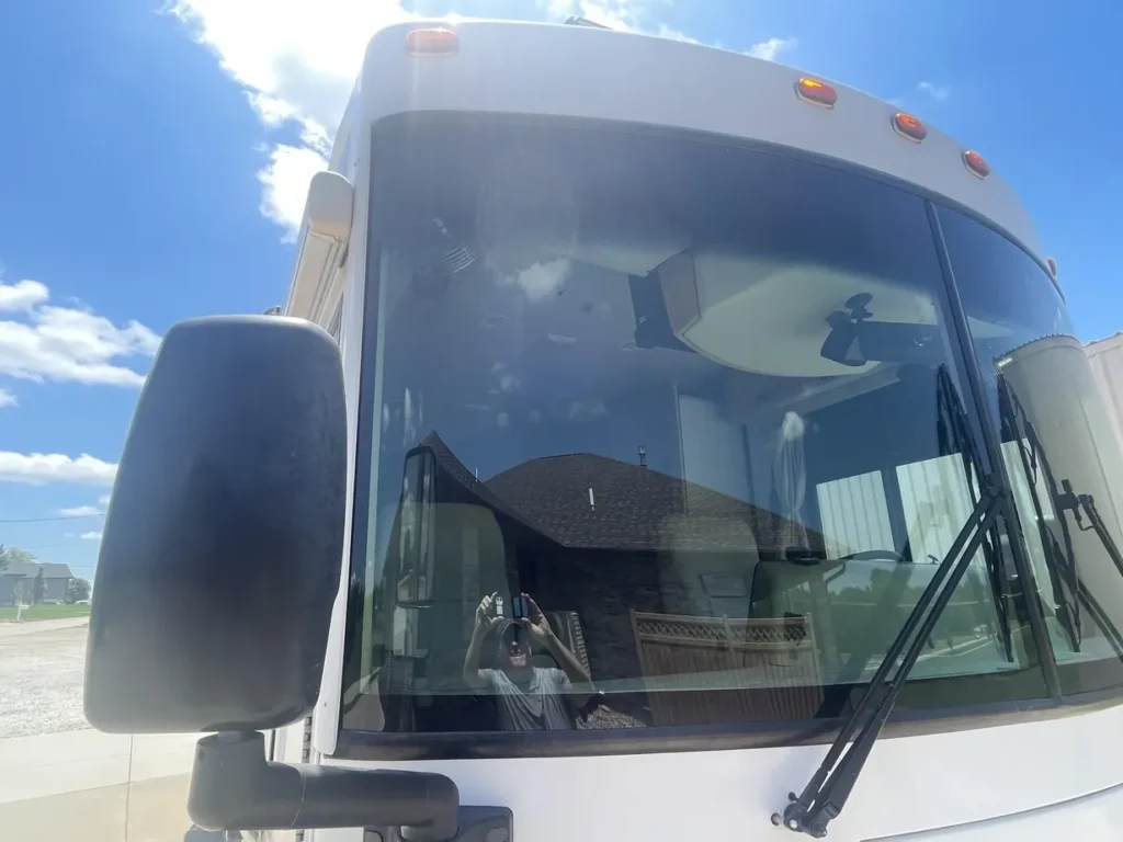 2002 Winnebago Itasca Horizon Motorcoach
