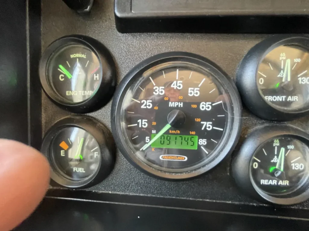 2002 Winnebago Itasca Horizon Motorcoach