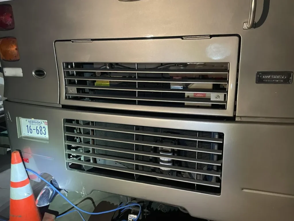 2002 Winnebago Itasca Horizon Motorcoach